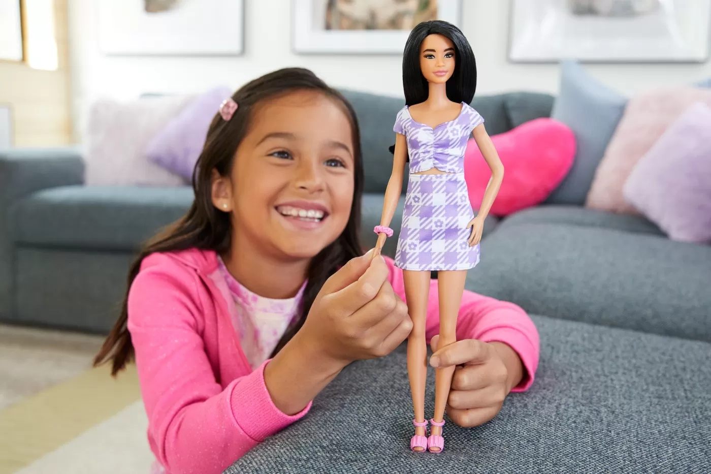 Papusa barbie fashionista bruneta cu rochie mov, varsta de la 3 ani la 12 ani [3]
