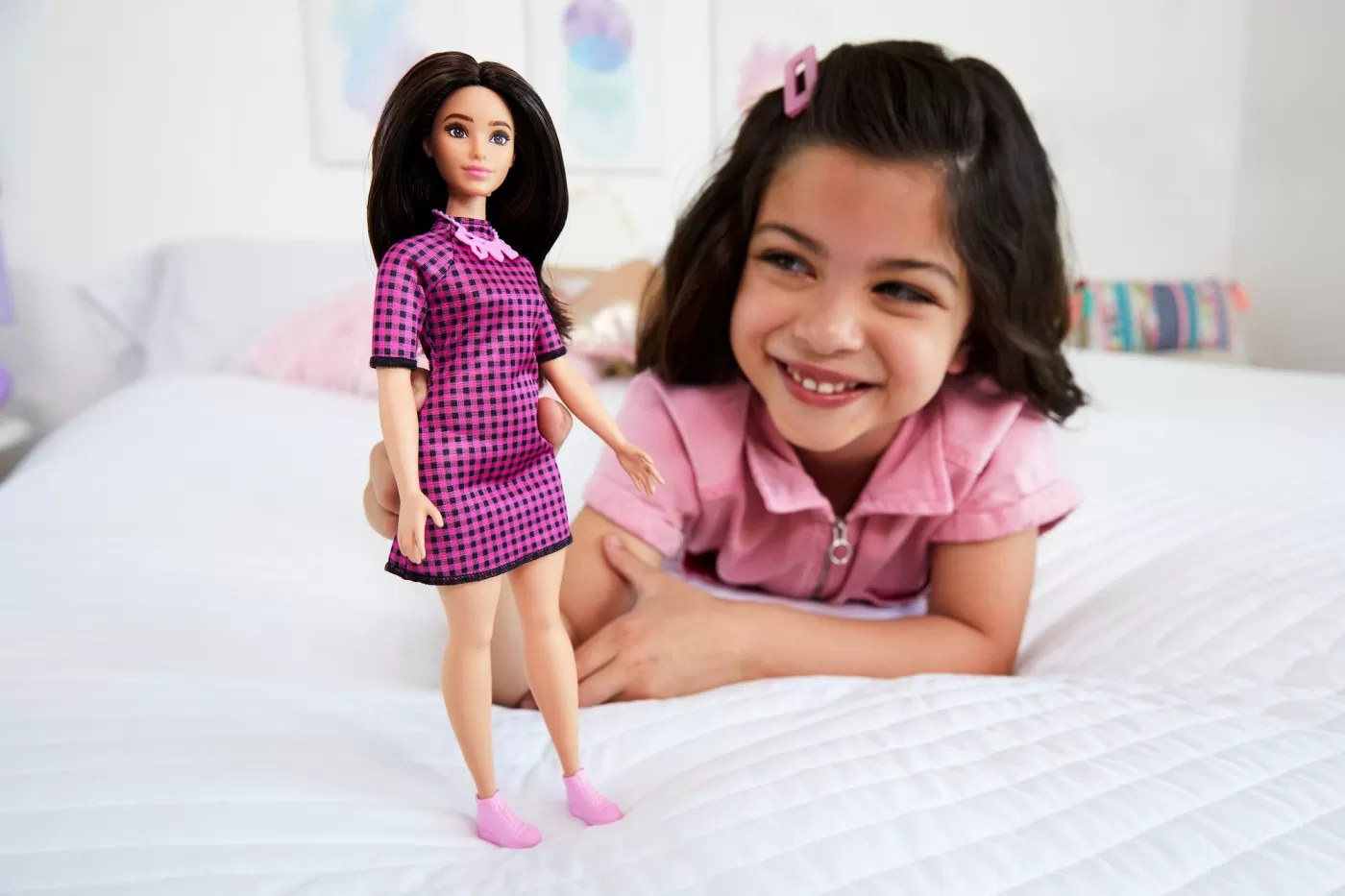 Papusa barbie fashionista satena cu rochie mov, varsta de la 3 ani la 12 ani [3]
