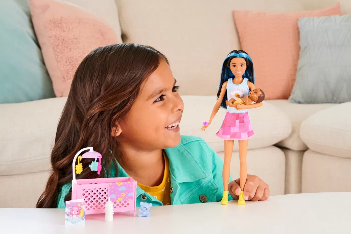 Papusa barbie mamica bruneta cu bebelus, varsta de la 3 ani la 12 ani [3]