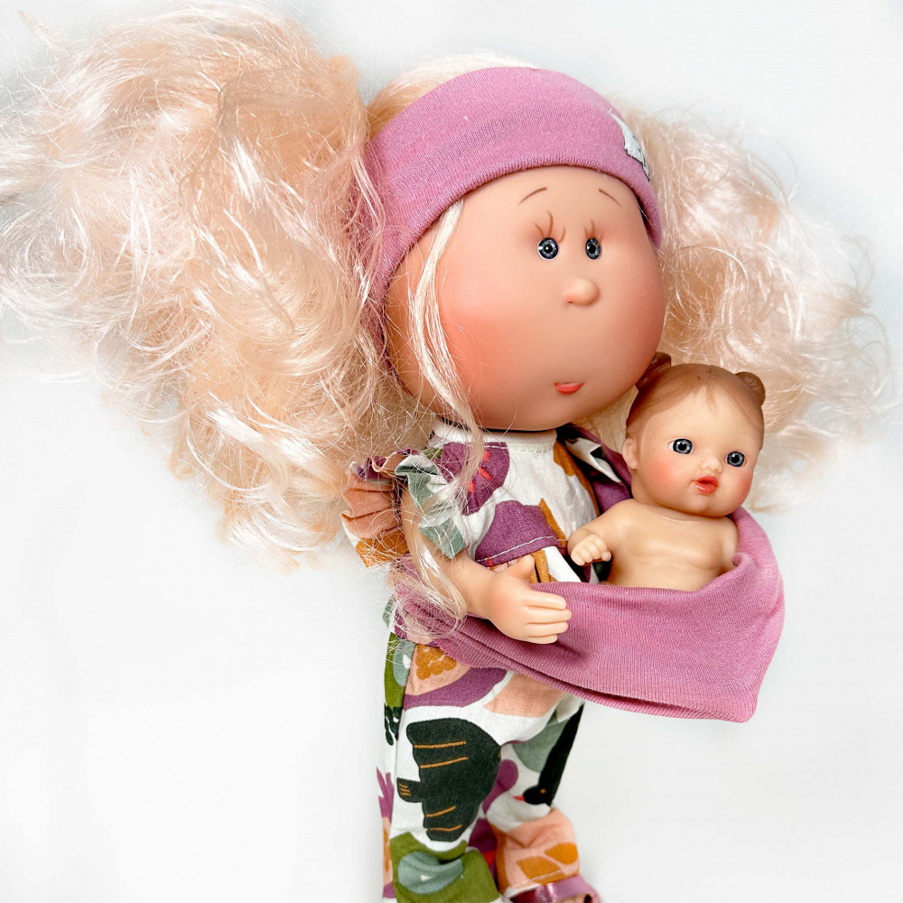 Papusa Nines D'Onil, Mia, cu parul blond, cu bebe, cu articulatii, cu miros de vanilie, 30 cm [4]
