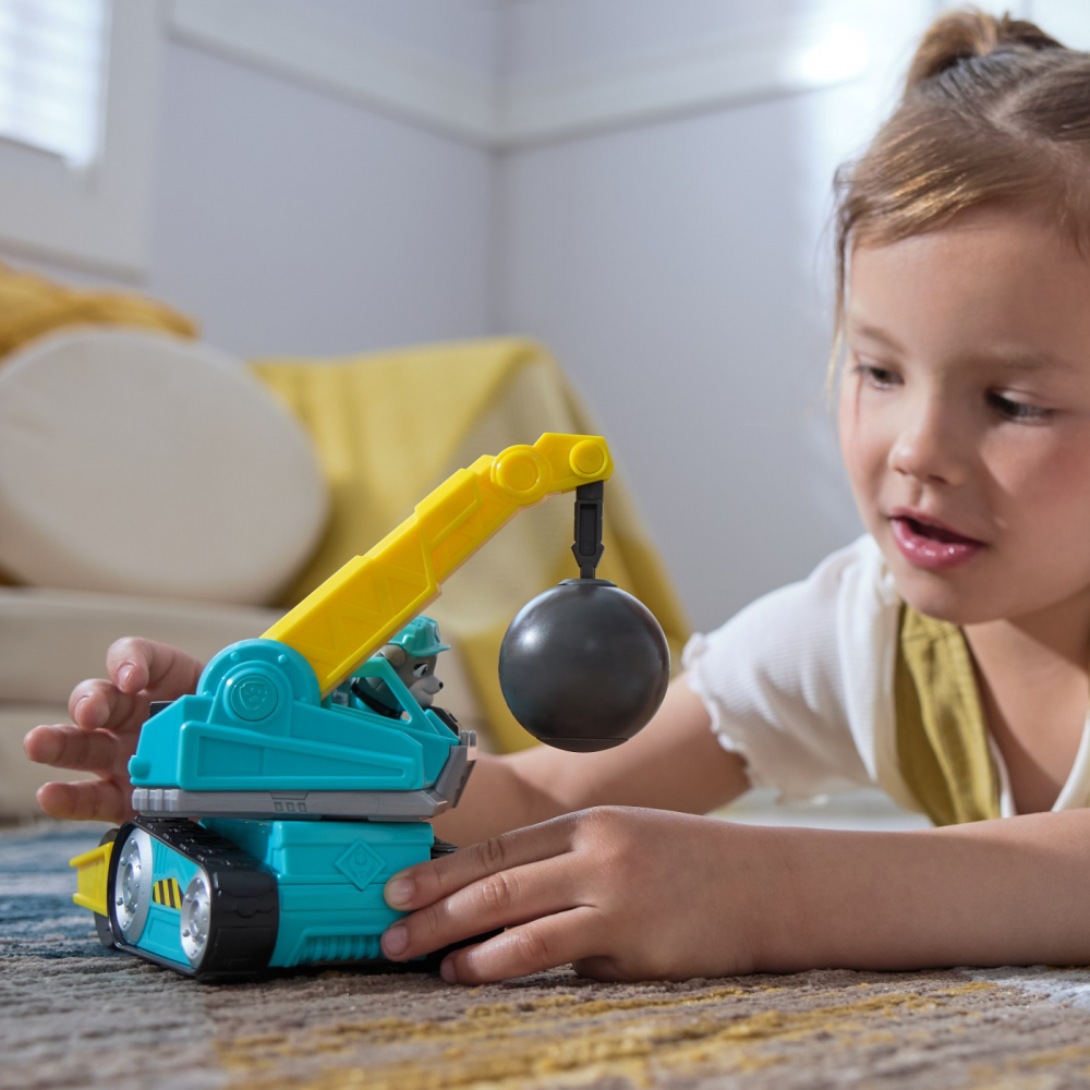 Patrula catelusilor rubble and crew motor si tractorul cu bila de demolare [5]