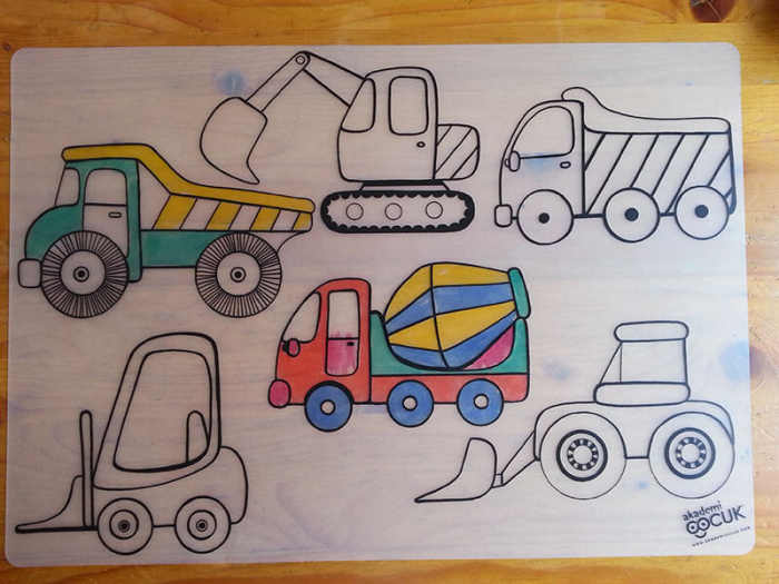 Desene de Colorat, Fise de Colorat si Planse - Masini si Vehicule [4]