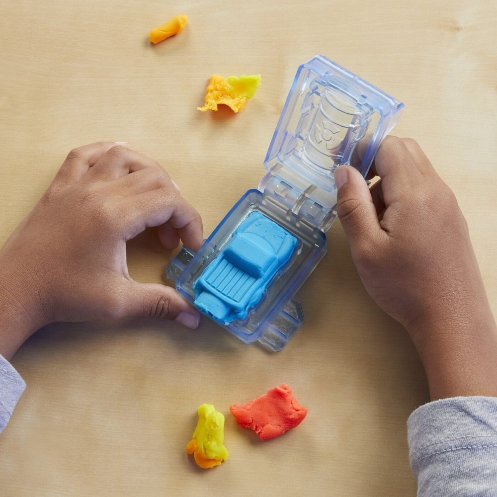 Play doh marvel set hulk loveste si zdrobeste, varsta de la 4 ani la 7 ani [4]