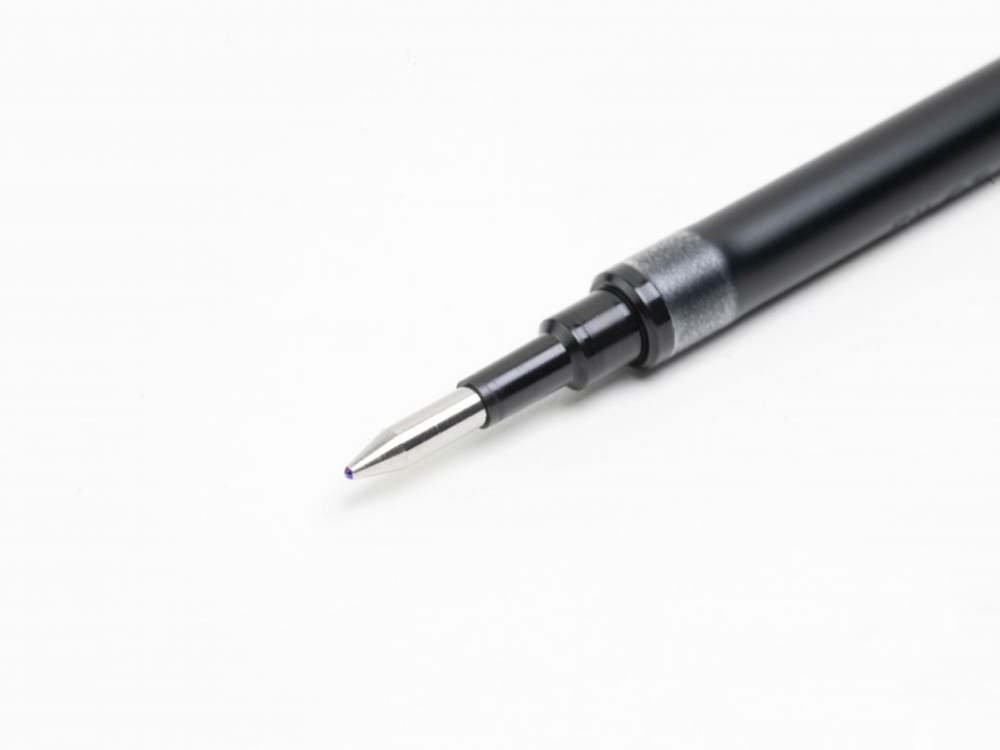 Rezerva pix cu gel cu mecanism albastru 0.7mm pilot [2]