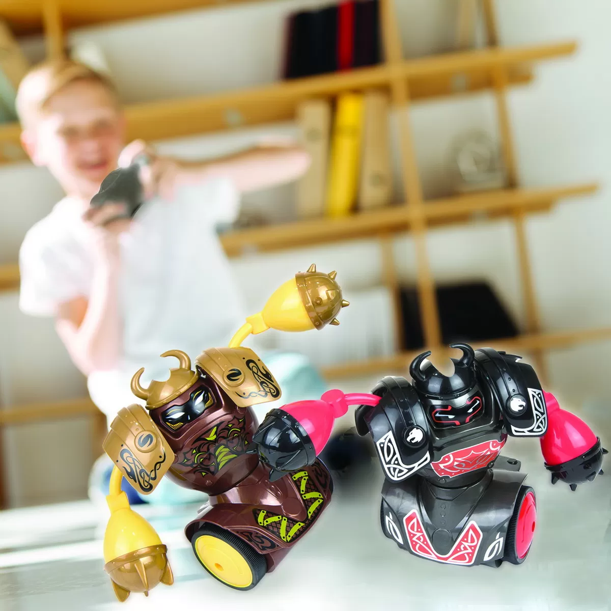 Silverlit Robo Kombat RC, Set 2 Roboti luptatori cu telecomanda, varsta de la 5 ani la 10 ani [4]