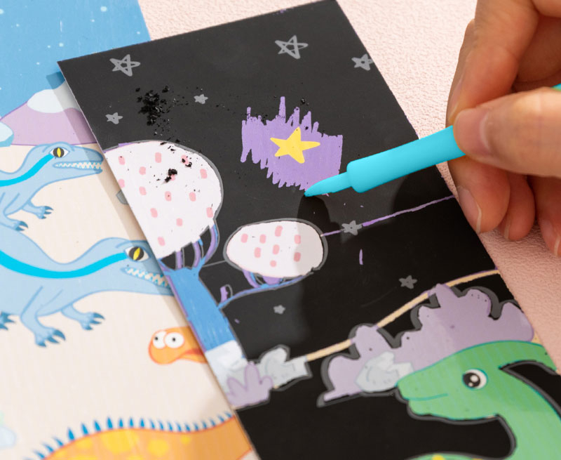 Set creativ 15 semne de carte carton razuibil dinozauri deli [3]