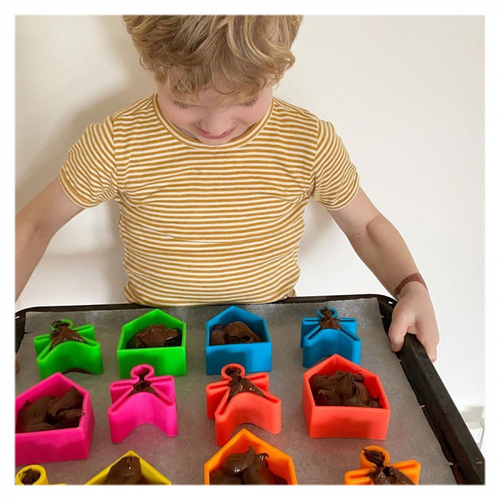 Set senzorial openended cu 12 piese, neon, Dena Toys, 0-5 ani [3]