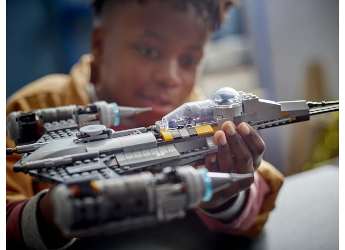 LEGO Star Wars: Nava stelara N-1 Mandalorian 75325, 9 ani+, 412 piese, varsta de la 9 ani la +15 ani [6]