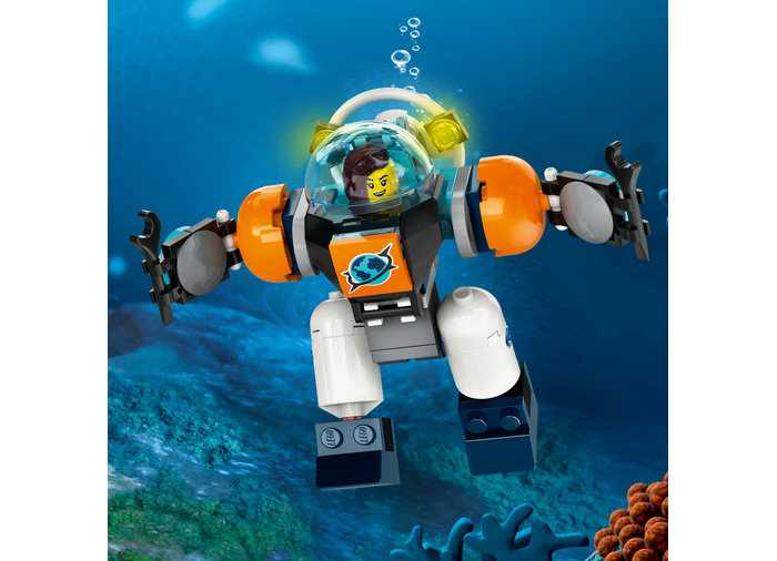 Submarin de explorari, varsta de la 7 ani la 13 ani [5]