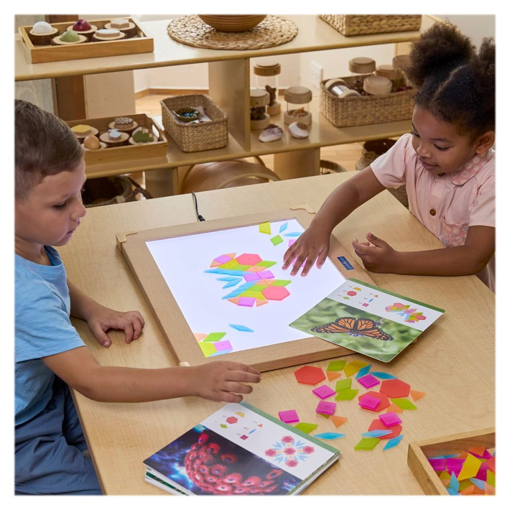 Tangram cu piese translucide colorate, 250 piese, Guidecraft, copii varsta 3-10 ani [3]