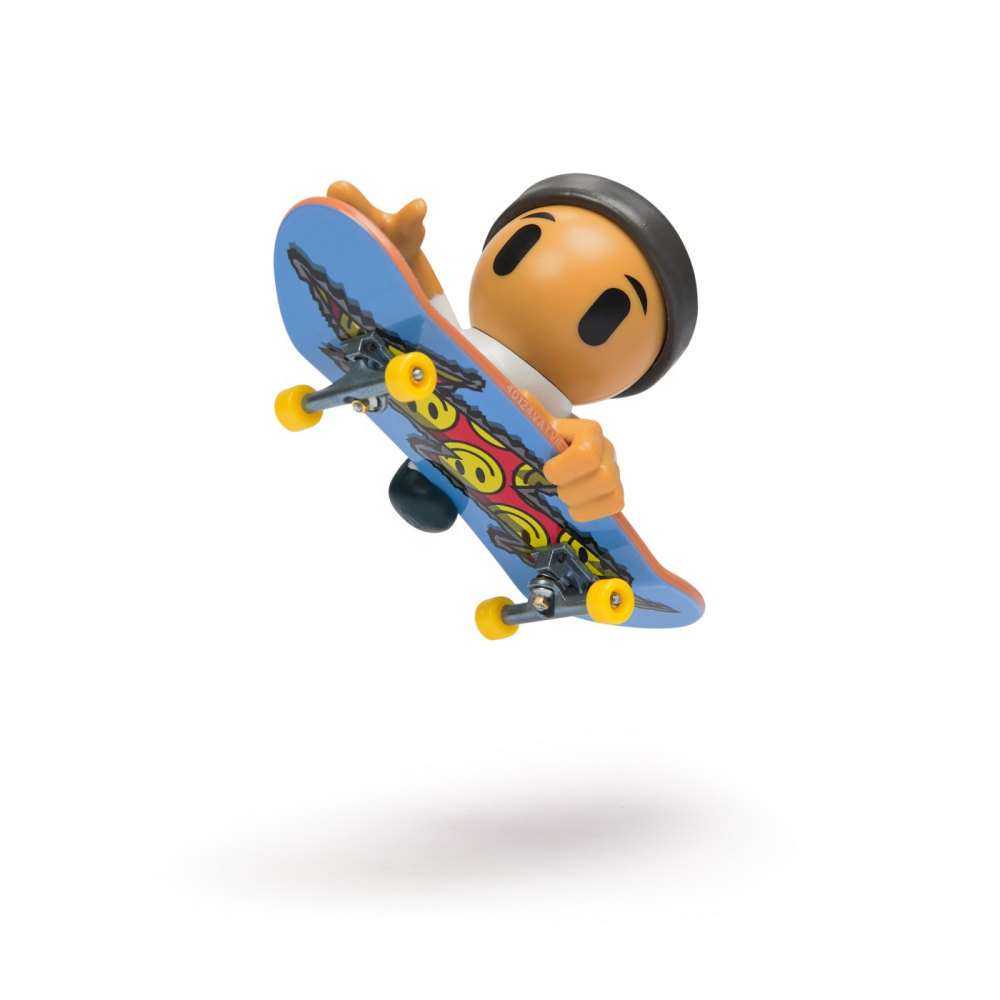Tech dech sk8 crew pachet 2 seturi placa si figurina 9.6cm sapca neagra si casca neagra, varsta de la 5 ani la 12 ani [5]