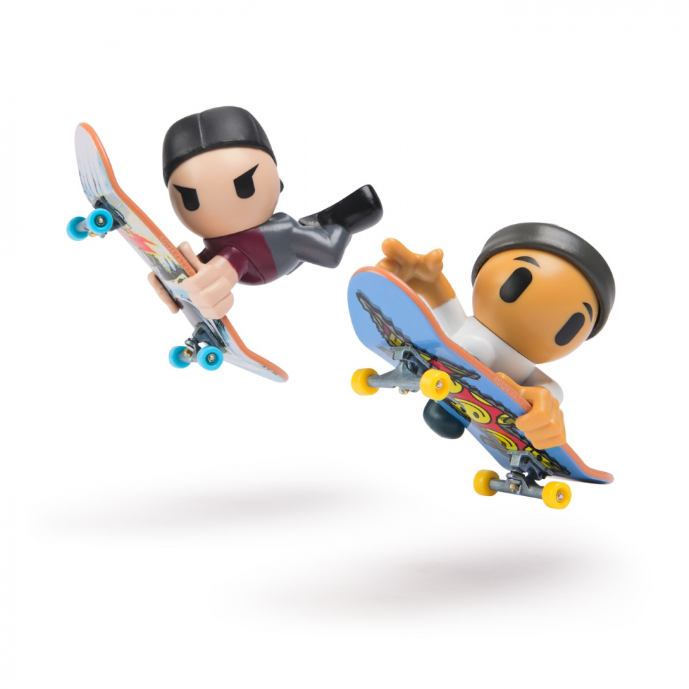 Tech dech sk8 crew pachet 2 seturi placa si figurina 9.6cm sapca neagra si casca neagra, varsta de la 5 ani la 12 ani [3]