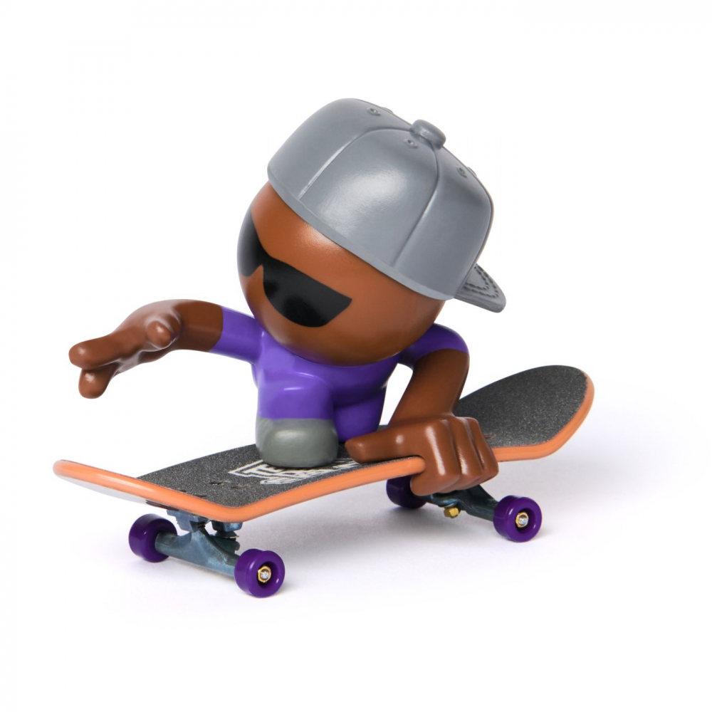 Tech dech sk8 crew pachet placa si figurina 9.6cm sapca gri, varsta de la 5 ani la 12 ani [2]