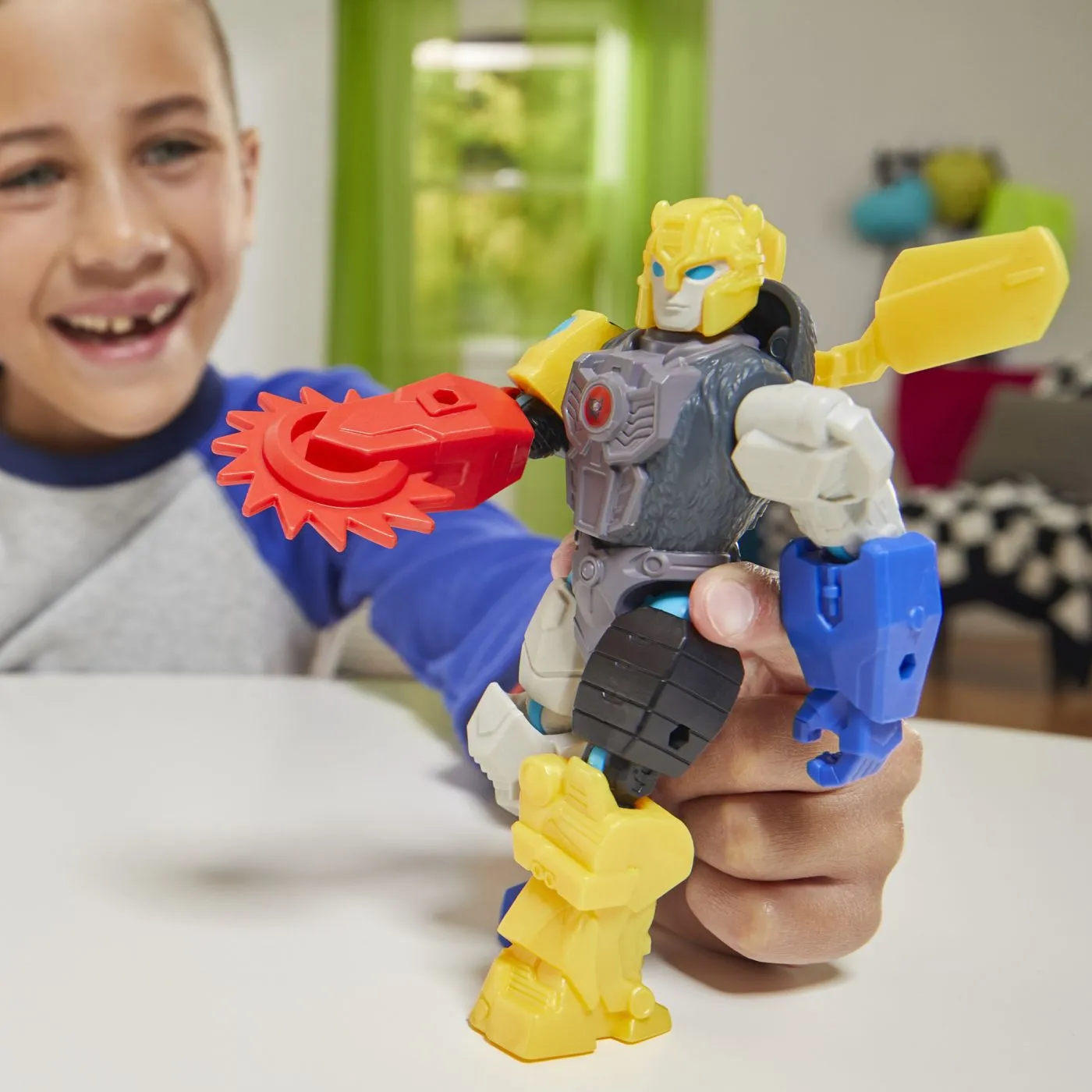 Transformers mix mashers figurina bumblebee 12cm si accesorii, copii varsta 4 ani pana la 8 ani [4]