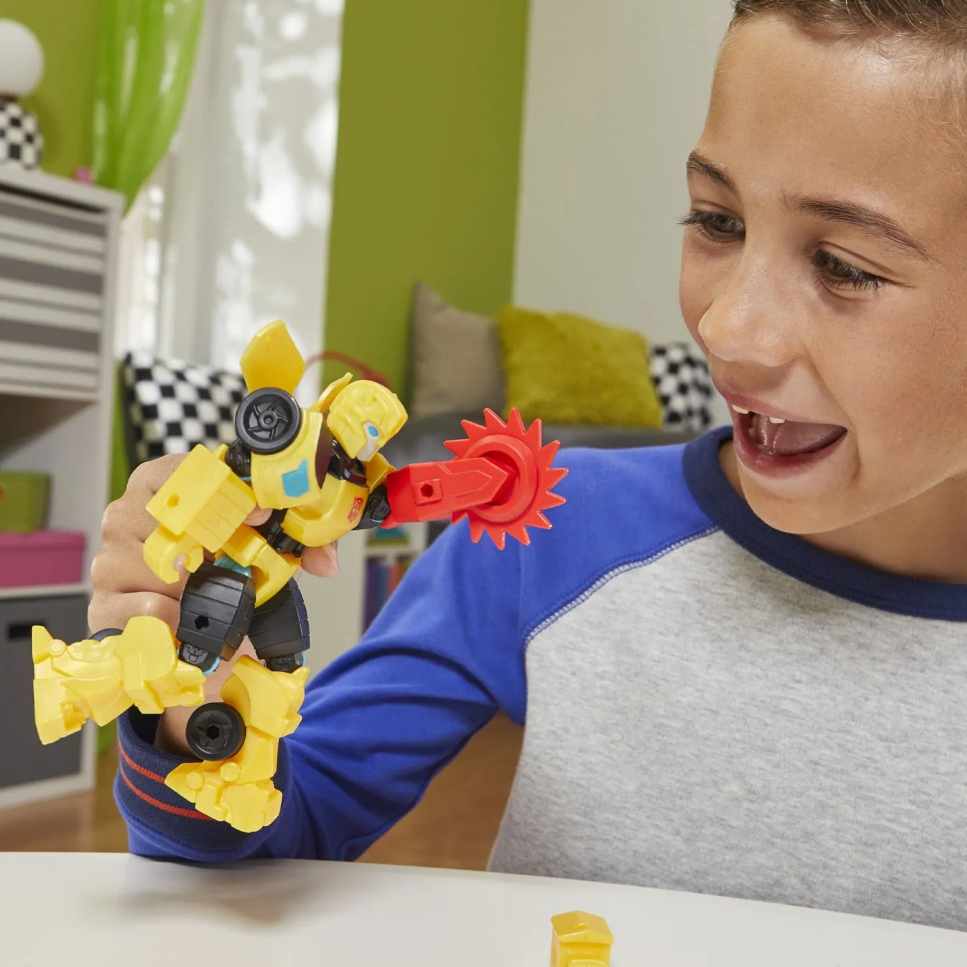 Transformers mix mashers figurina bumblebee 12cm si accesorii, copii varsta 4 ani pana la 8 ani [3]