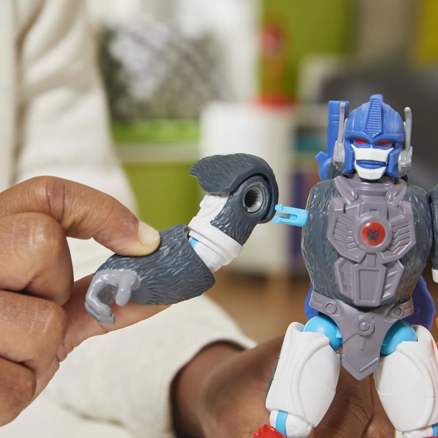 Transformers mix mashers figurina optimus primal 12cm si accesorii, copii varsta 4 ani pana la 8 ani [4]