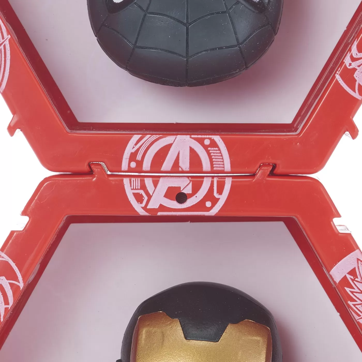 Wow! pods - marvel iron man cu armura negru si auriu, varsta de la 3 ani la +15 ani [7]