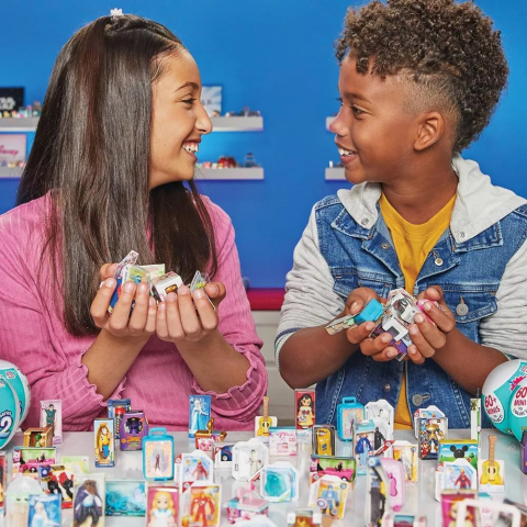 5 Surprise - Disney Store Mini Brands, S2 varsta 3-5 ani ,5-7 ani ,7-9 ani, Fete [4]