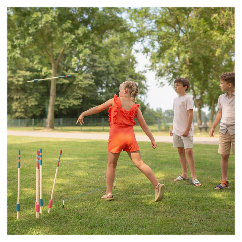 Aruncarea sulitei, joc de motricitate, copii varsta 6+ ani [1]