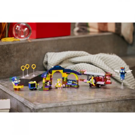 LEGO® - Atelierul lui Tails si avion Tornado, varsta de la 6 ani la 12 ani