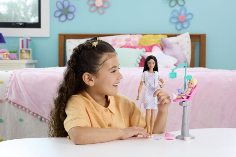 Barbie set de joaca papusa barbie bruneta face cariera dentist copii varsta 3 ani - 7 ani [2]