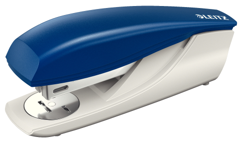 Articole pentru birou - Capsator 30 coli 24/6 model 5500 albastru leitz