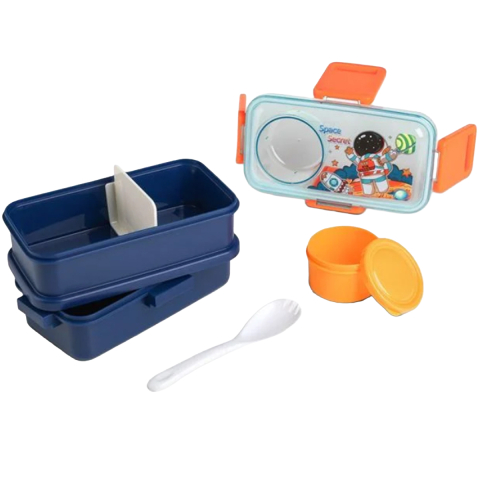 Rechizite Școlare - Caserola pentru Copii cu 2 Niveluri, model Space Secret, cu Tacam si Recipient Sos, capacitate 1080ml