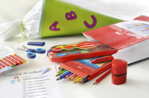 Creioane cerate 12 culori jumbo cutie plastic faber-castell [1]