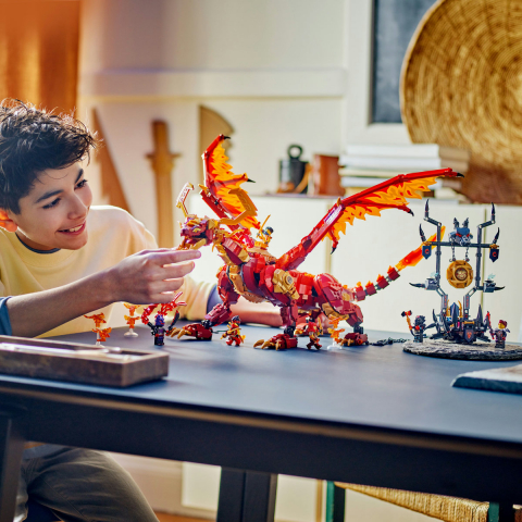 Dragonul-sursa al miscarii cod lego 71822, varsta de la 12 ani la +15 ani [3]