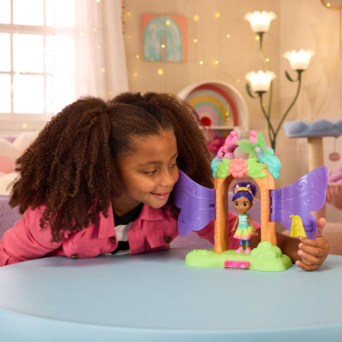 Gabbys dollhouse fairylandia set de joaca revelatia magica cu figurine si accesorii [3]