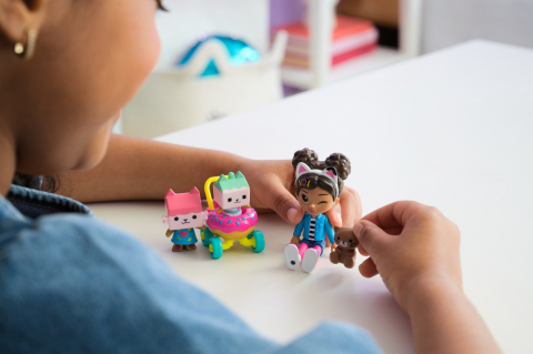 Gabbys dollhouse set figurine kitty care [4]