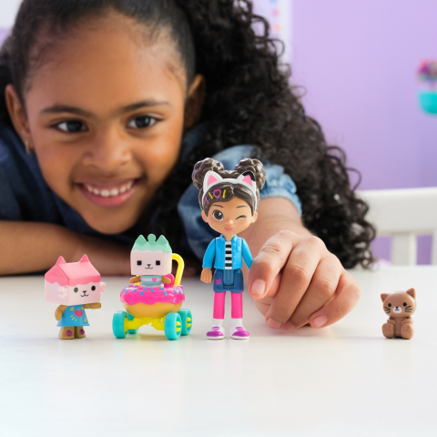 Gabbys dollhouse set figurine kitty care [2]