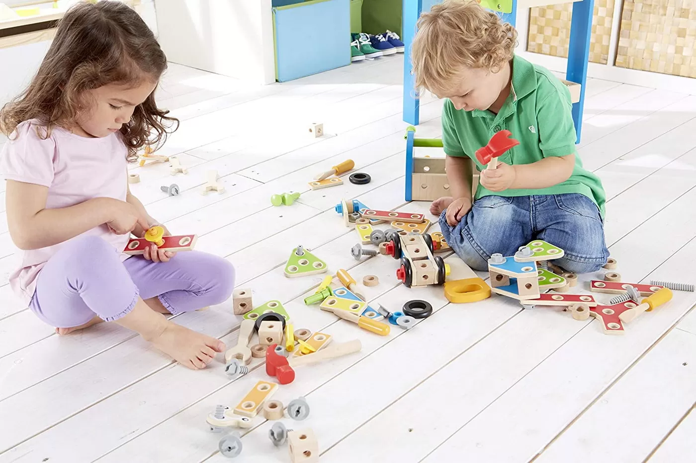 Hape banc de lucru, varsta de la 3 ani la 10 ani [3]