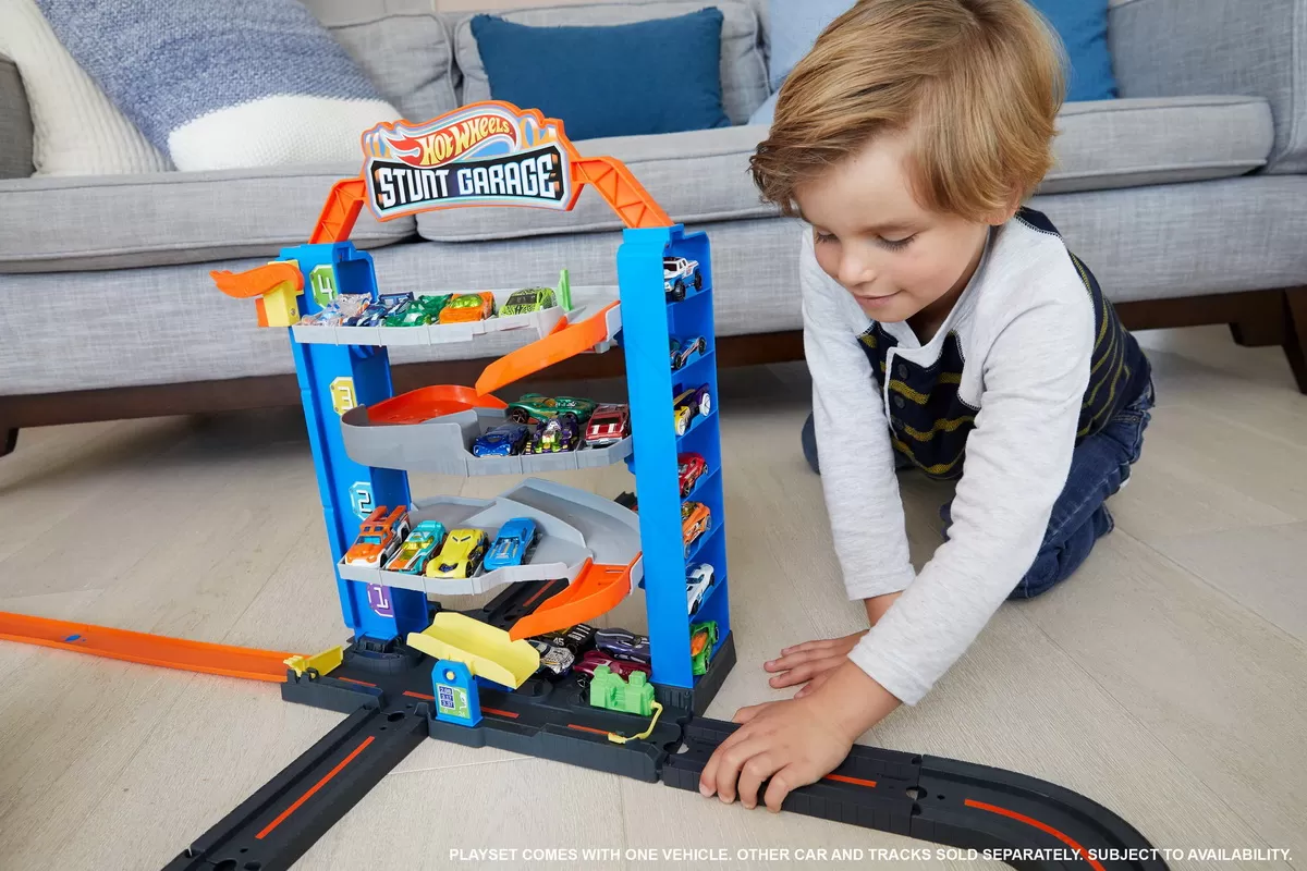 Hot wheels garajul cu cascadorii [3]