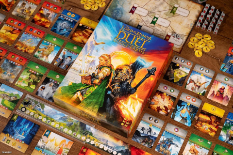 Joc de societate The Lord of the Rings - Duel for Middle-Earth, limba engleza copii varsta 10 ani + [2]