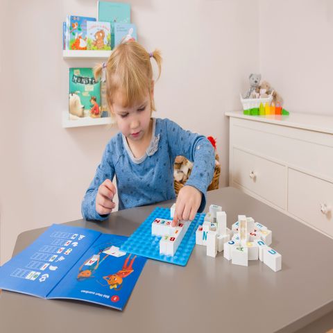 Joc educativ de invatat scrisul si cititul pentru copii (120 piese) alfabetar, copii varsta 4 ani+,6 ani+,8 ani+ [2]