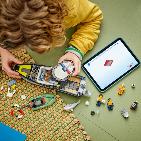  LEGO City  Urmarire cu barca de politie copii cu varsta 6 + ani [5]