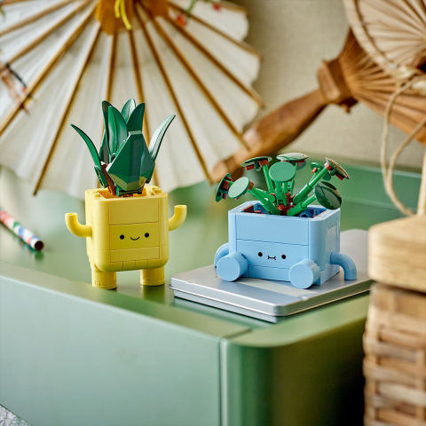 LEGO Colectia Botanica  Plante fericite, copiii varsta  9 + ani [8]