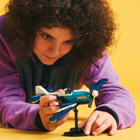 Lego creator avion de curse 31160, varsta de la 7 ani la 9 ani [4]