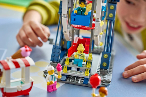 Lego creator roata ferris emblematica 31389 varsta 8 ani -+15 ani [5]