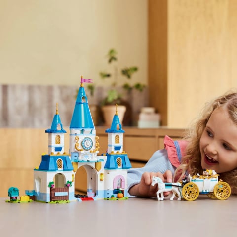 LEGO Disney Castelul si caleasca Cenusaresei, varsta de la 6 ani la 8 ani [6]