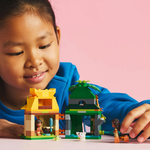 Lego disney distractie pe insula moanei 43260, varsta de la 5 ani la 7 ani [2]