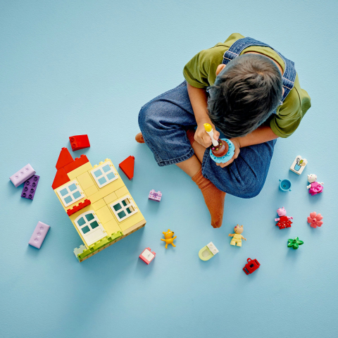 LEGO DUPLO Purcelusa Peppa si casa aniversara, varsta de la 2 ani la 4 ani [3]