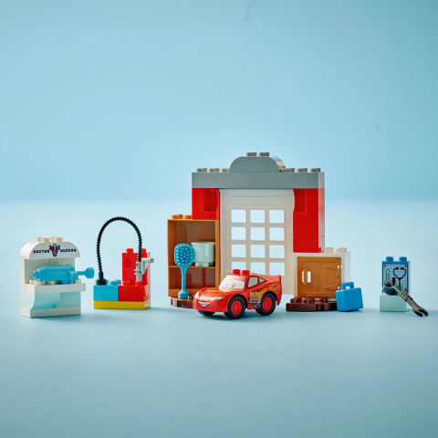  LEGO DUPLO Vizita lui McQueen la garajul lui Doc pentru copii cu varsta de 2 + ani [7]