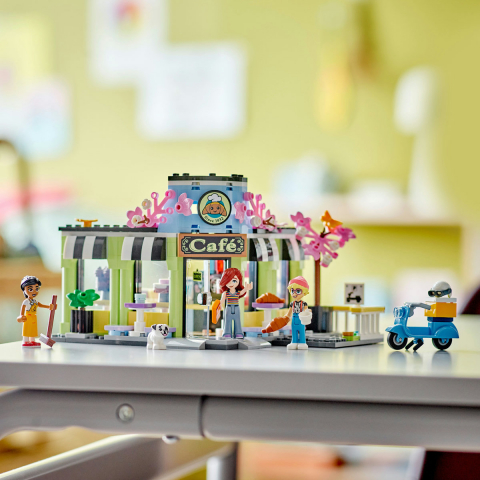 LEGO Friends Cafenea din orasul Heartlake, varsta de la 6 ani la 9 ani [5]
