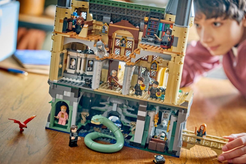 Lego harry potter castelul hogwarts aripa de est 76473 varsta 10 ani -+15 ani [6]