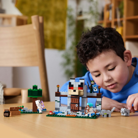 LEGO Minecraft Fortareata lupilor, varsta de la 8 ani la 12 ani [4]
