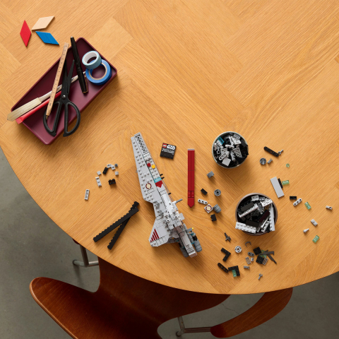  LEGO Star Wars  Crucișătorul de atac din clasa Venator copii cu varsta 18 + ani [7]