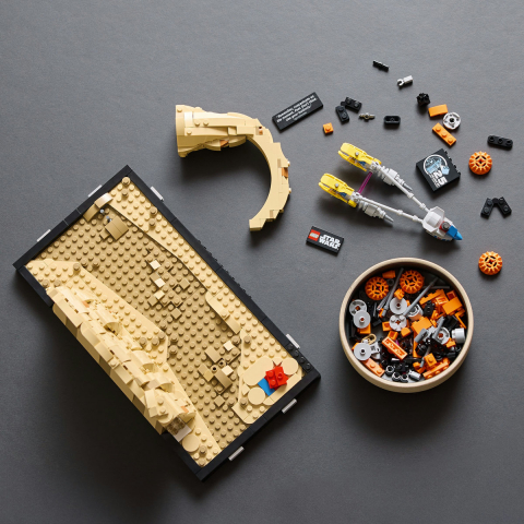 LEGO Star Wars: Diorama Cursa din Mos Espa 75380, 18 ani+, 718 piese, varsta de la 14 ani la +15 ani [3]