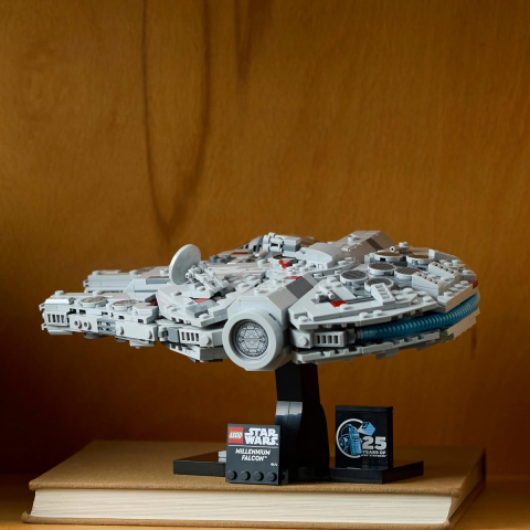 LEGO Star Wars: Millennium Falcon 75375, 18 ani+, 921 piese, varsta de la 14 ani la +15 ani [1]